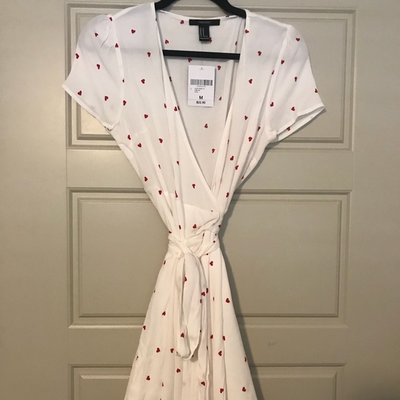heart print wrap dress